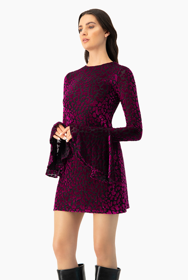 Vestido corto cuello redondo