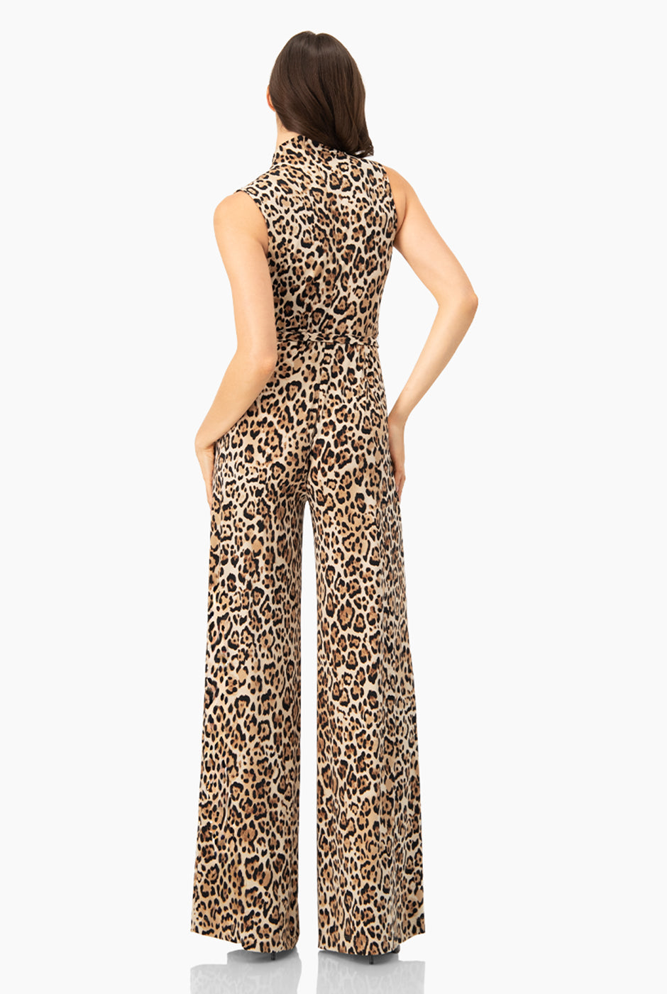 Jumpsuit amplio de animal print sin mangas y cuello alto