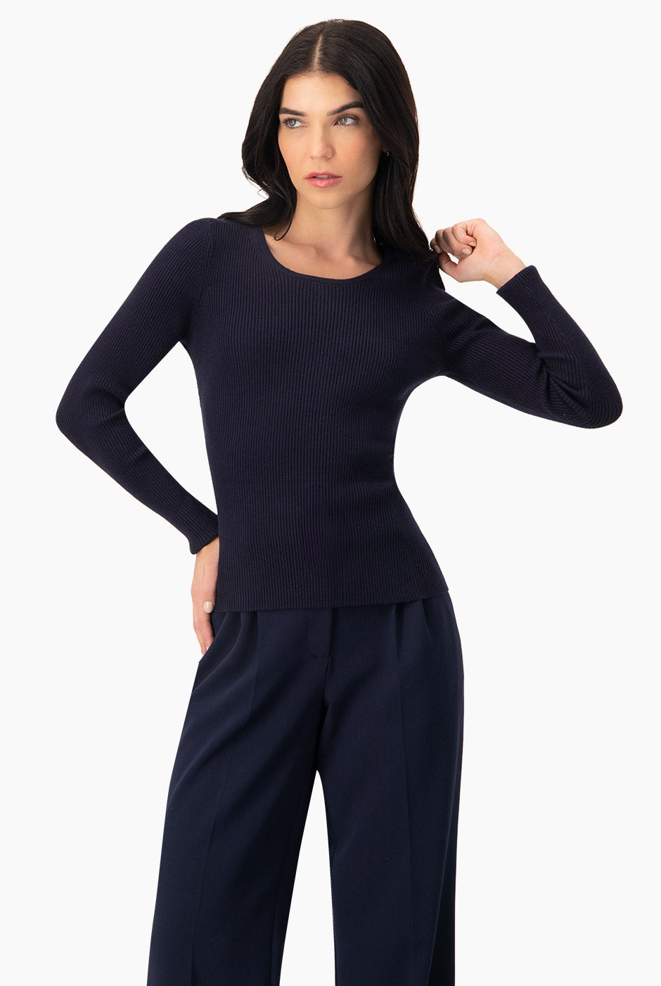 Suéter Basic Canalé azul marino con cuello redondo y manga larga