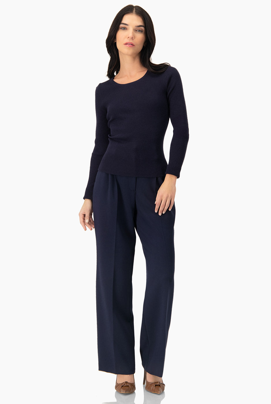 Suéter Basic Canalé azul marino con cuello redondo y manga larga