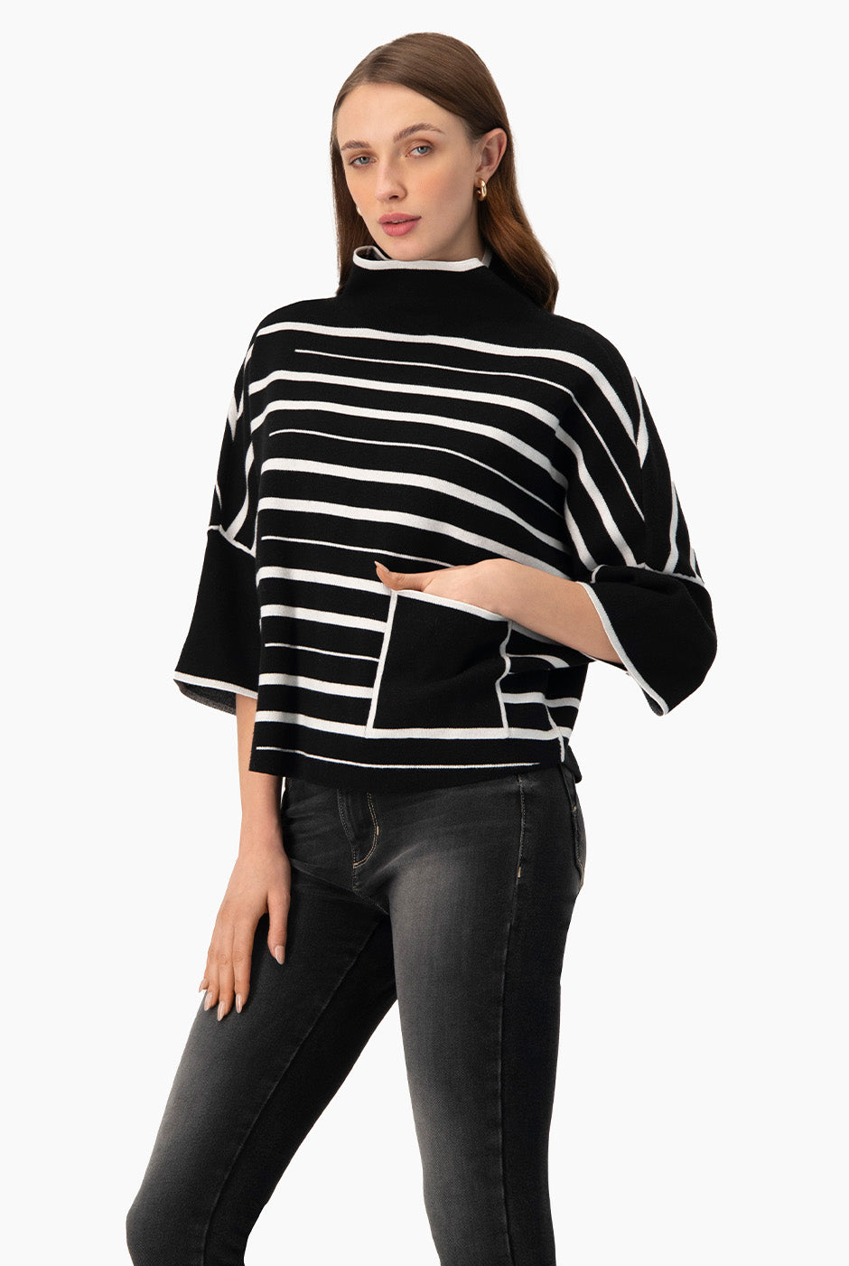 Pullover Stripes negro con franjas contrastantes y cuello alto