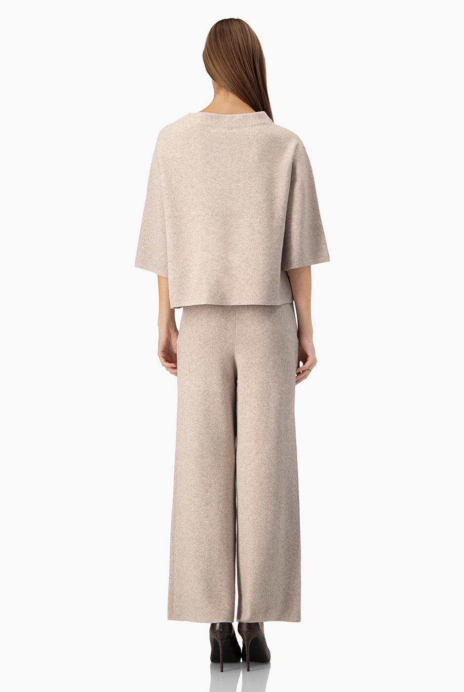 Conjunto de suéter tejido con perlas y pantalón con cordones