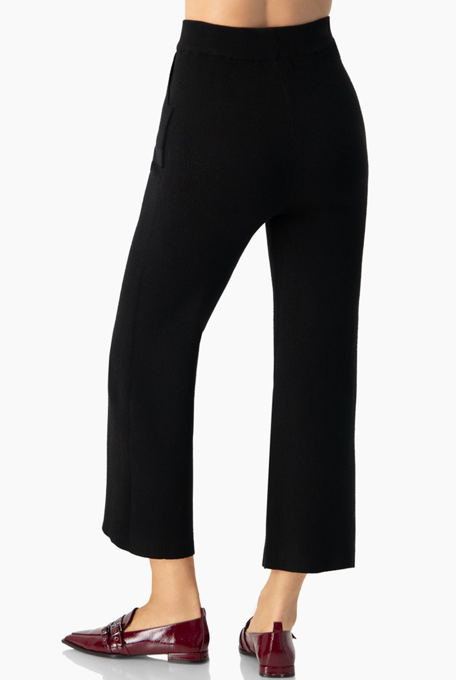 Set de sudadera con capucha y pantalón negro casual