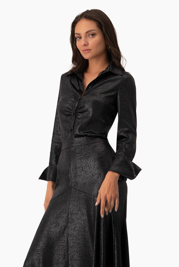 Camisa negra de manga larga