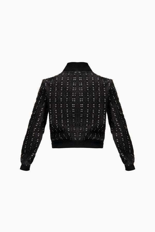 Chamarra negra con cierre