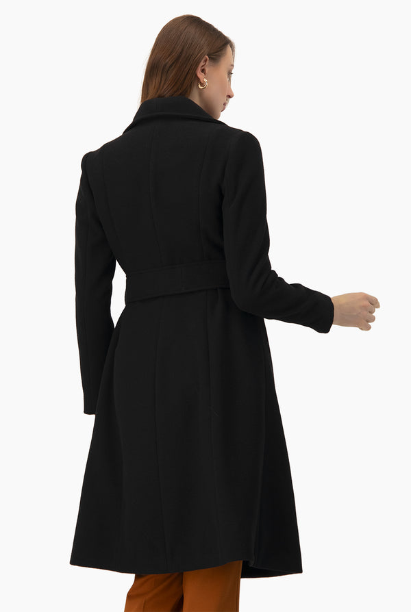 Abrigo largo con cinta