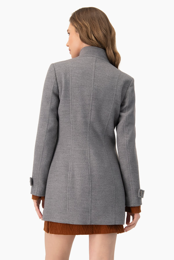 Abrigo largo gris tipo militar