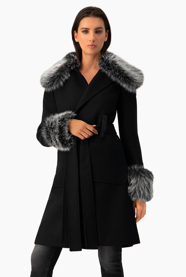 Abrigo largo y peluche color gris