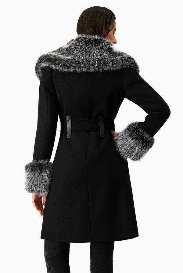 Abrigo largo y peluche color gris