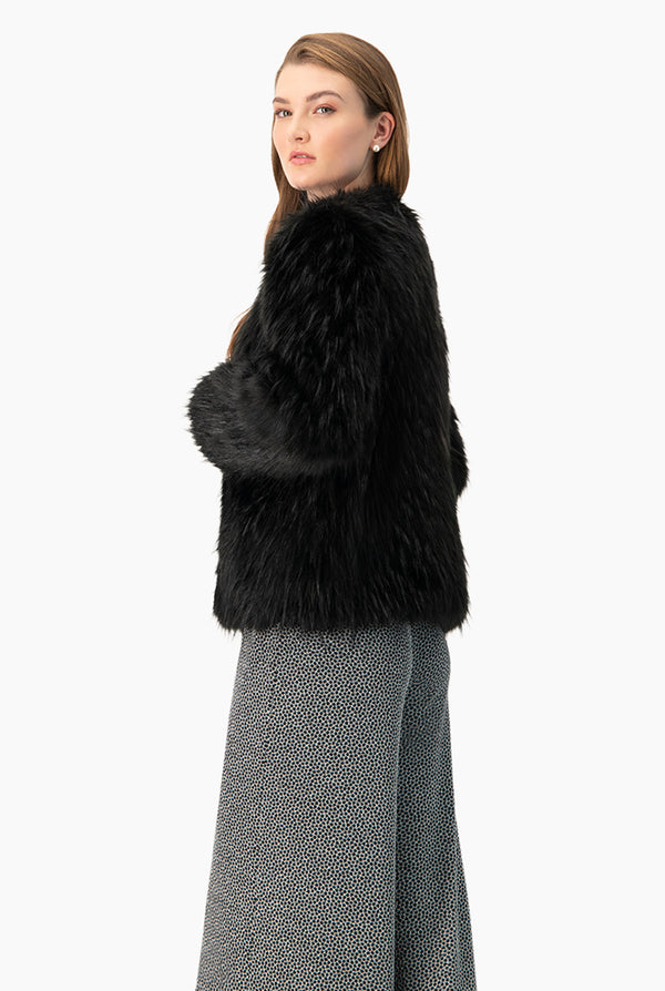 Abrigo negro de pelo sintetico