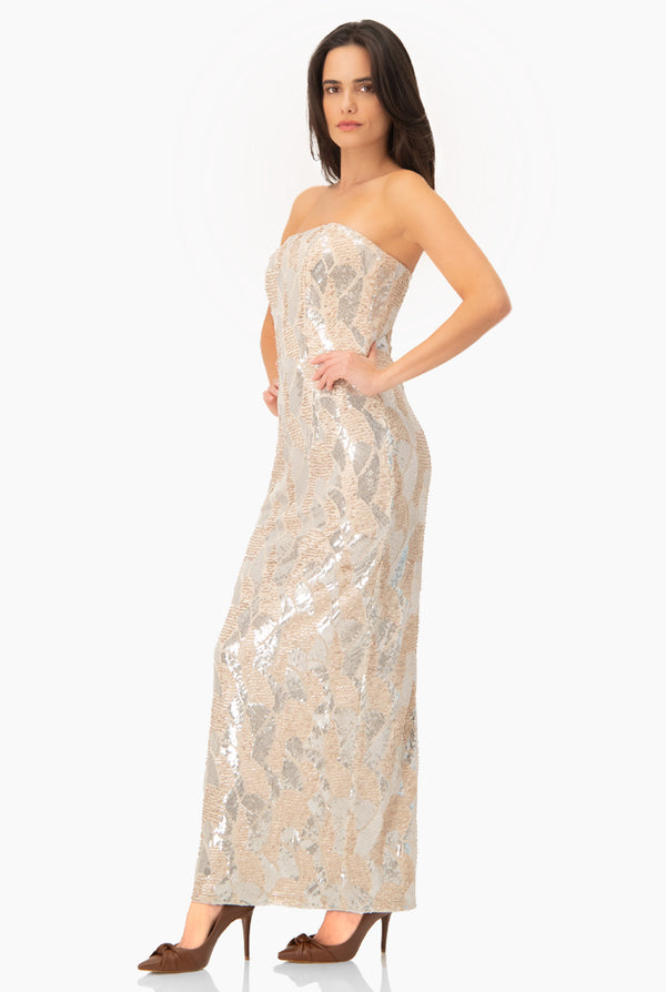 Vestido con abertura