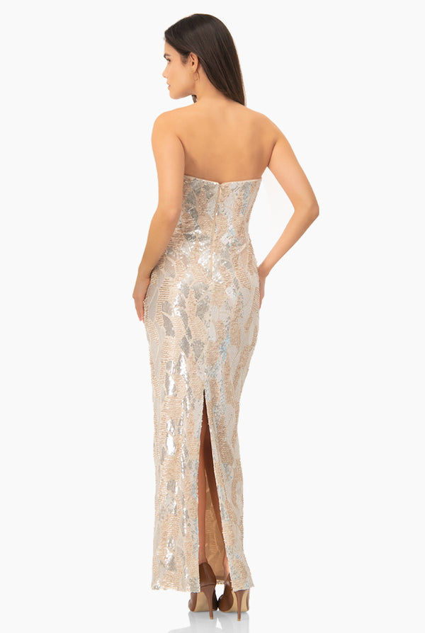 Vestido con abertura