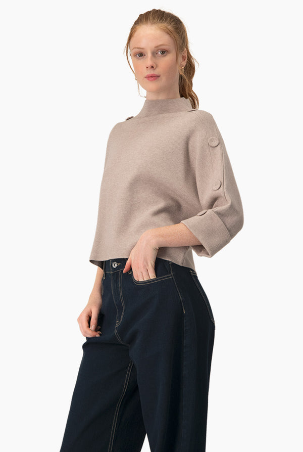 Pullover Oversized Buttons