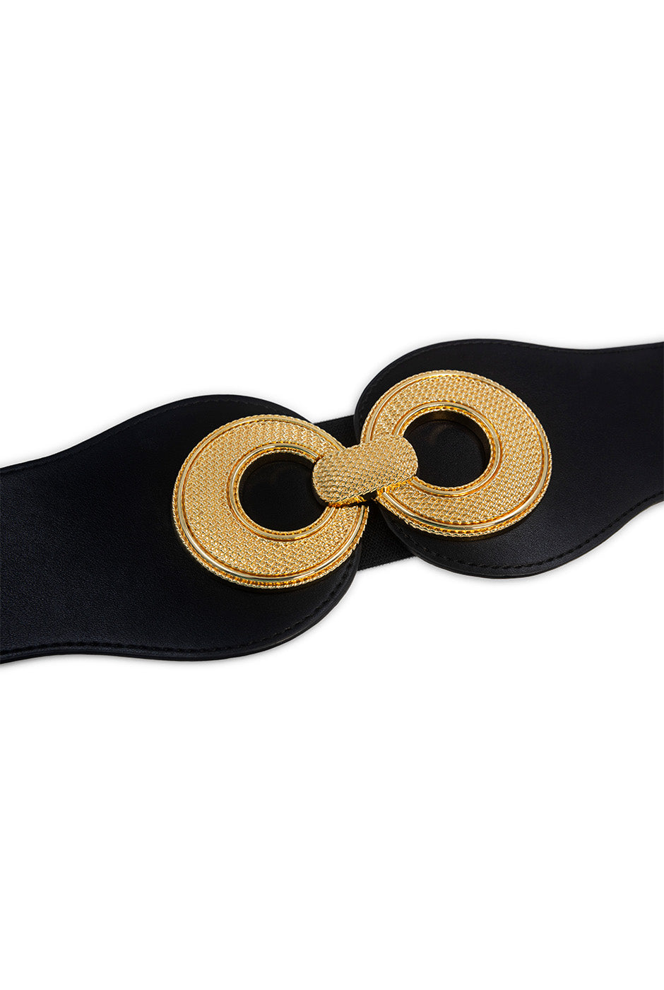 Cinturón elástico negro con hebilla dorada