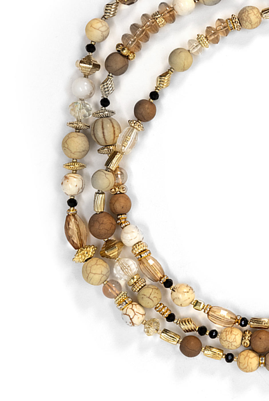 Collar 3 capas beige con abalorios tierra y dorados