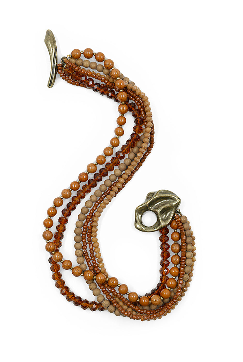 Collar Capas Toffee de seis hilos con abalorios marrones y cierre metálico