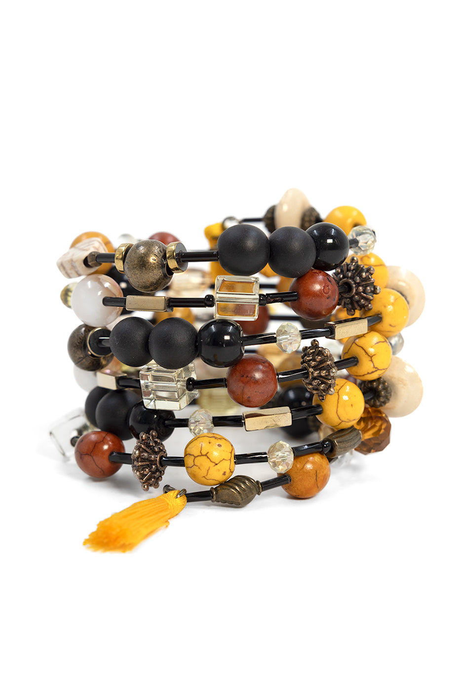 Brazalete bohemio mostaza con cuentas y borlas