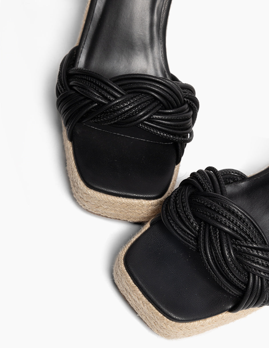 Sandalia Braided