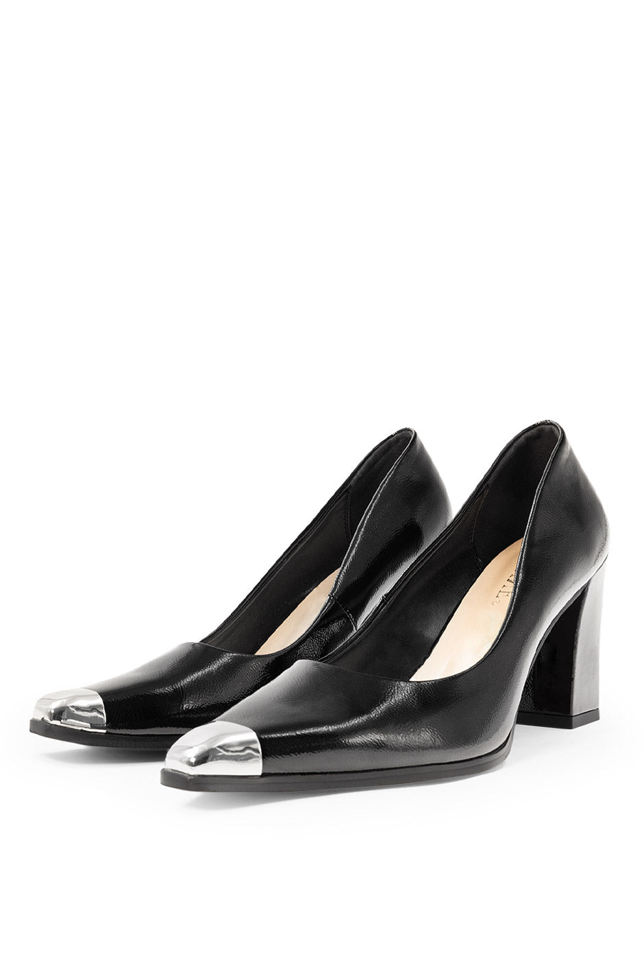 Zapatilla Glossy negra con punta metalizada y tacón grueso