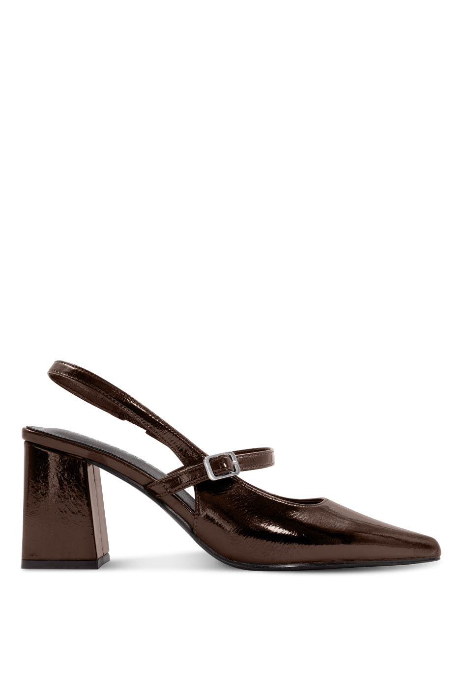 Zapatilla de charol chocolate con tacón grueso y hebilla