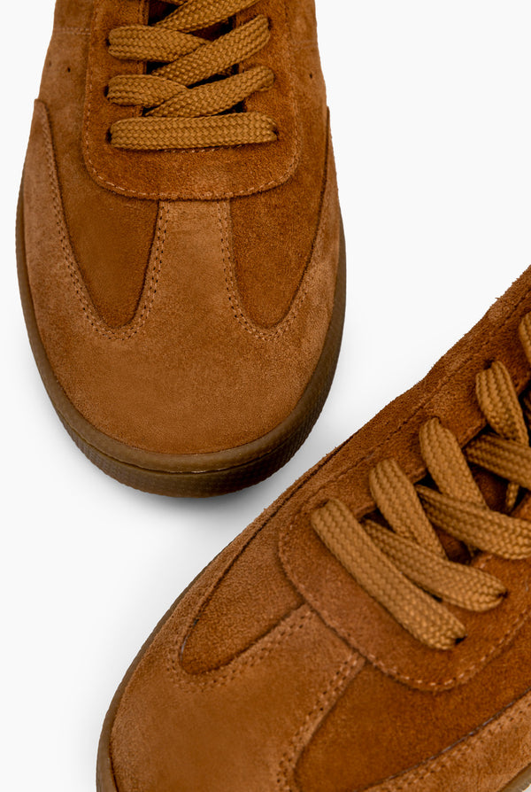 Tenis Caramel Suede