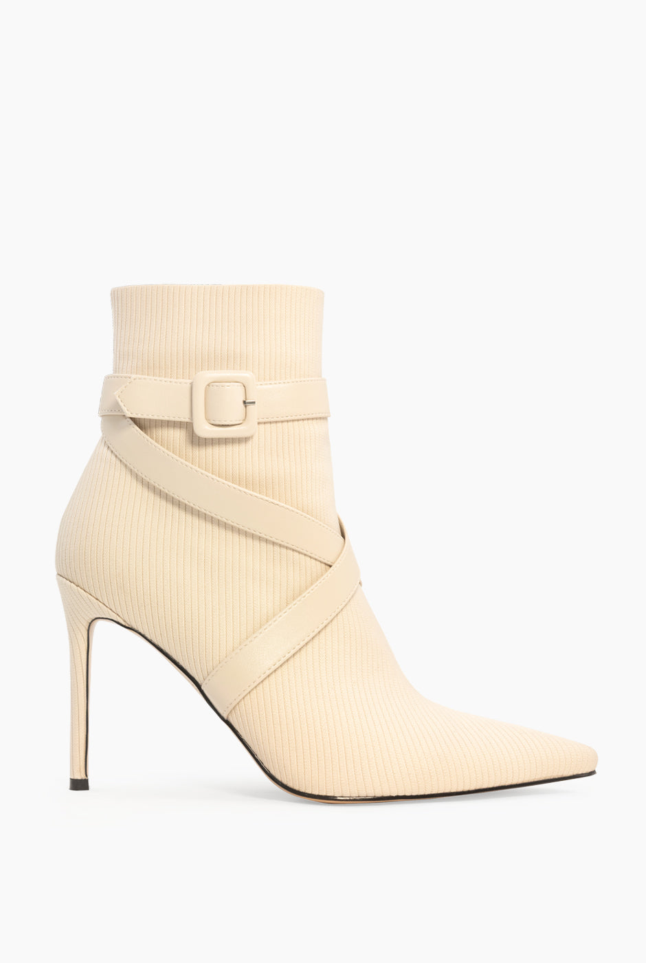 Botín Canalé beige con tacón stiletto y cinto envolvente de ecopiel