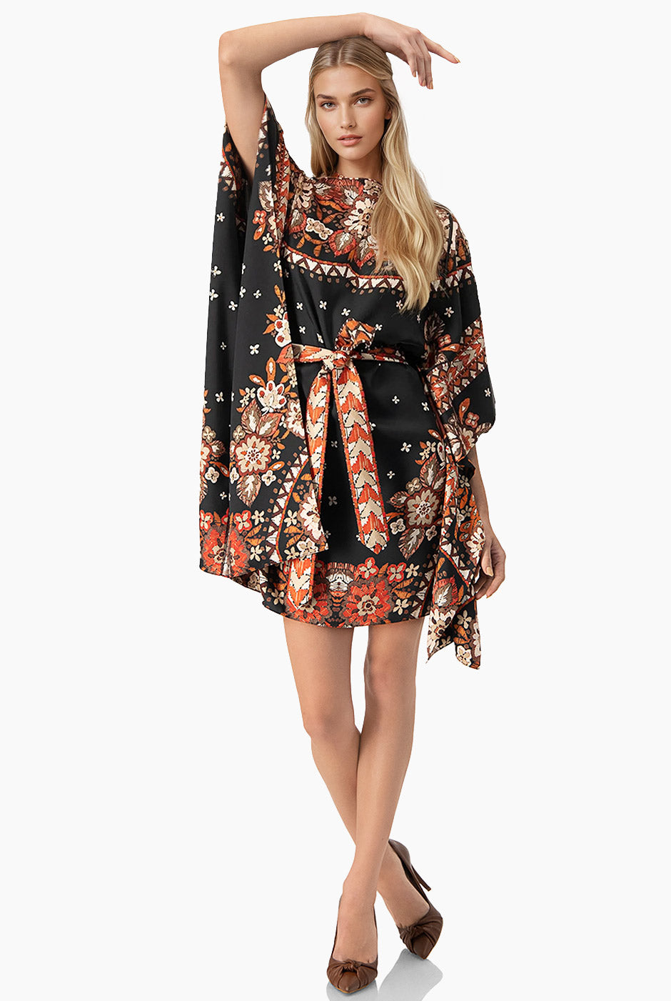 Vestido corto con cinta