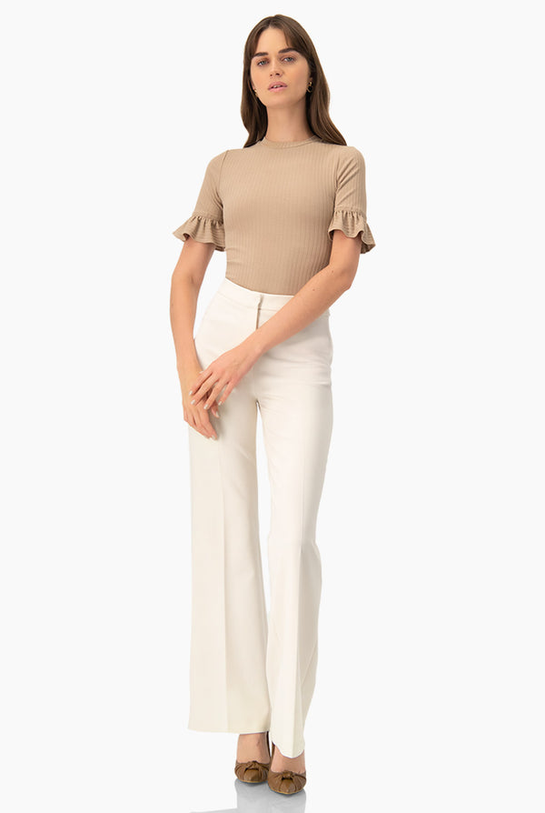 Blusa de manga volantes beige