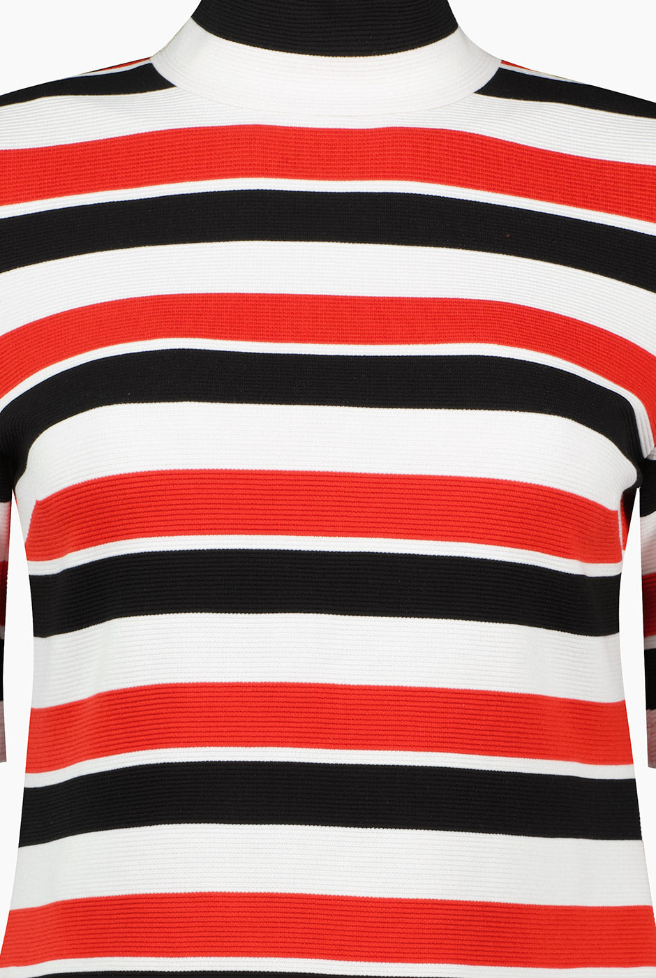 Blusa rayada de cuello alto